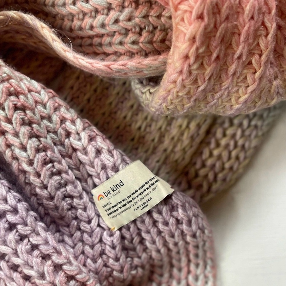 Kurt Geiger London Be Kind Multicolor Knit Scarf NWT - Picture 5 of 6